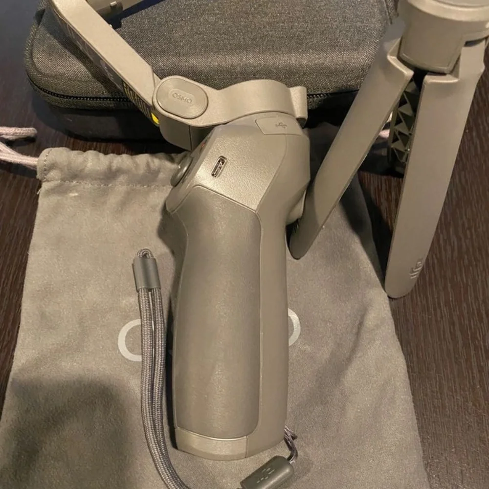 Professional smartphone camera stabilizer